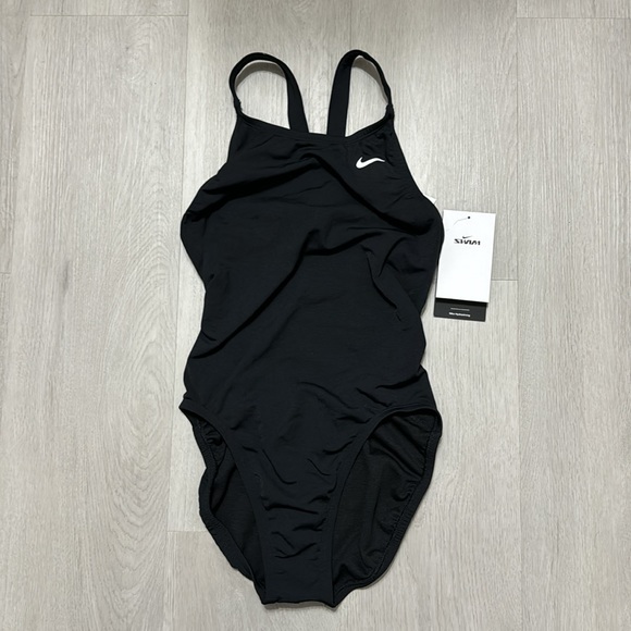Nike HydraStrong Solid Fastback One Piece Swimsuit - Picture 4 of 8